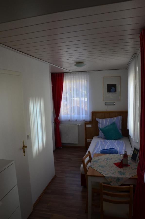Gasthaus Loewen Hotell Unterreichenbach Eksteriør bilde
