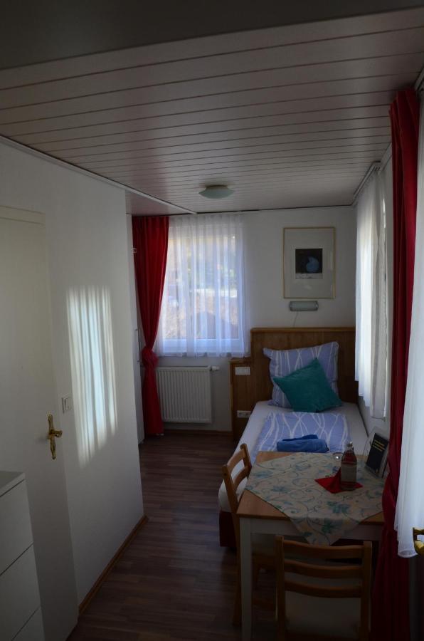 Gasthaus Loewen Hotell Unterreichenbach Eksteriør bilde